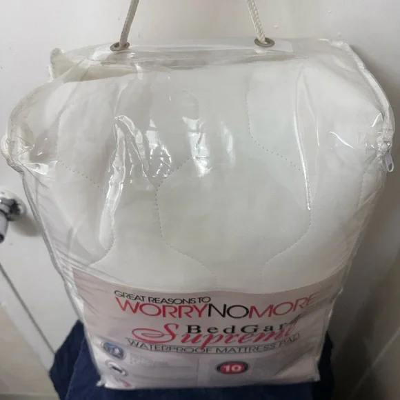 WorryNoMore BedGard Supreme waterproof mattress pad